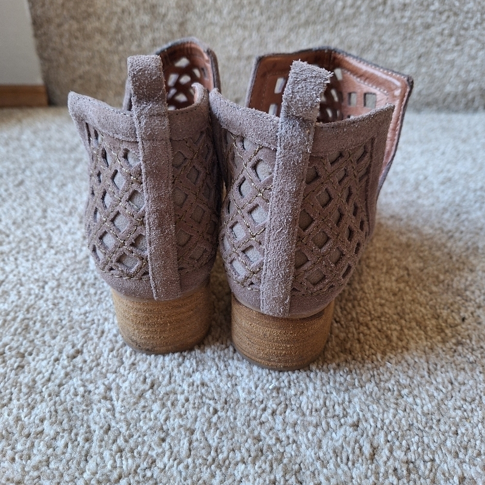 Jeffrey Campbell Taggart Ankle Boots. Taupe suede. Cutouts. Womens size 7 - Picture 4 of 8